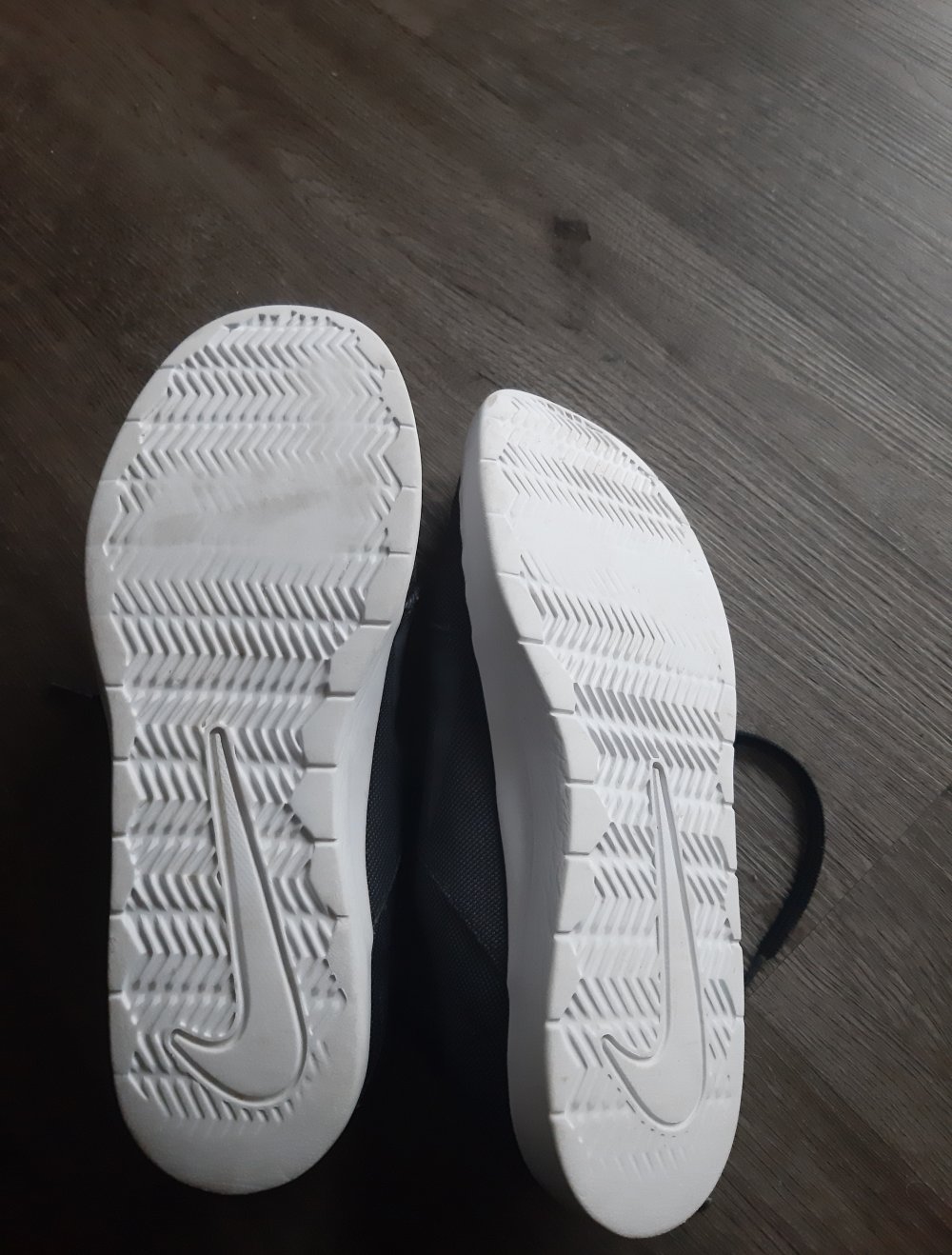 Nike Sportschuhe Gr. 45