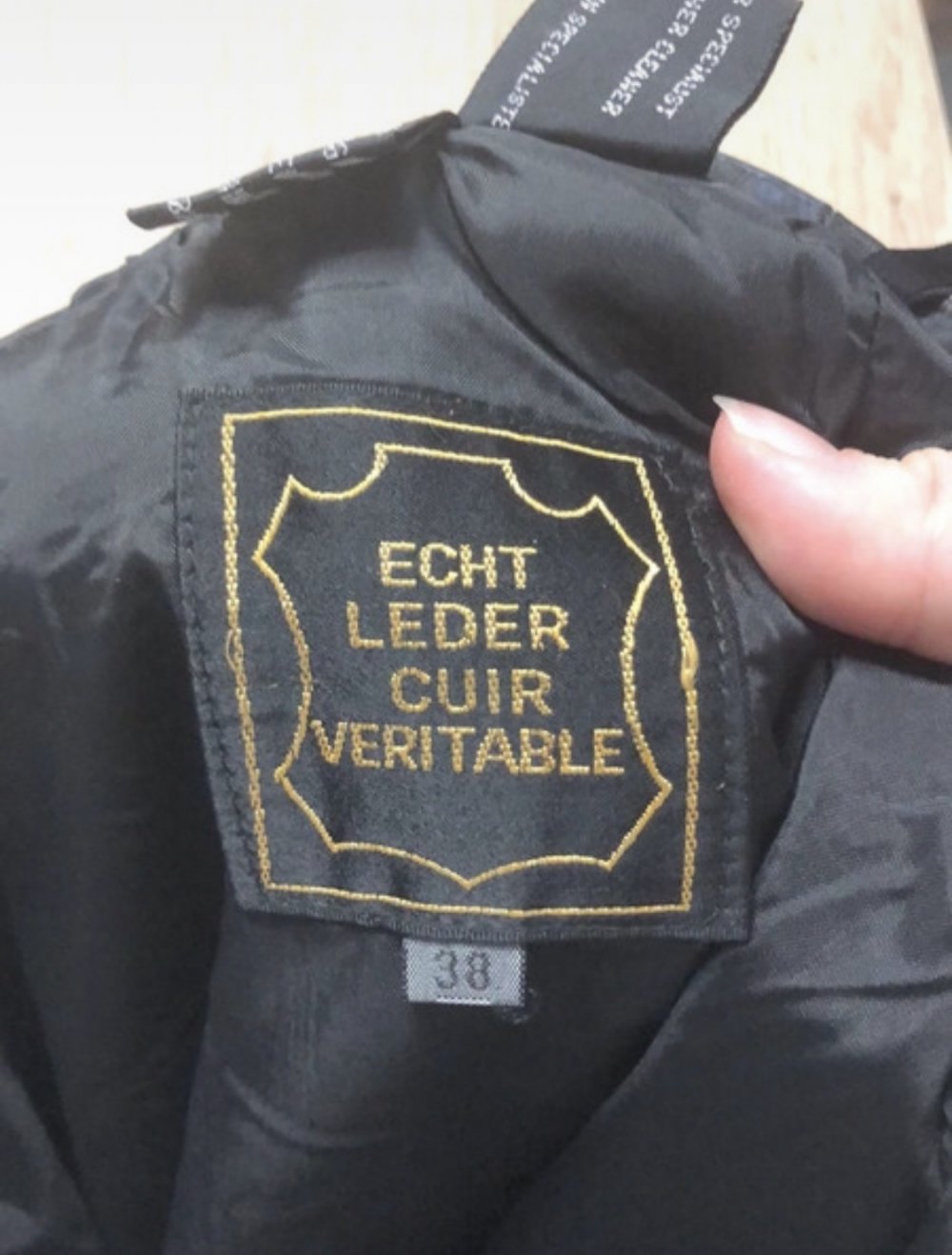 Knielanger Lederrock