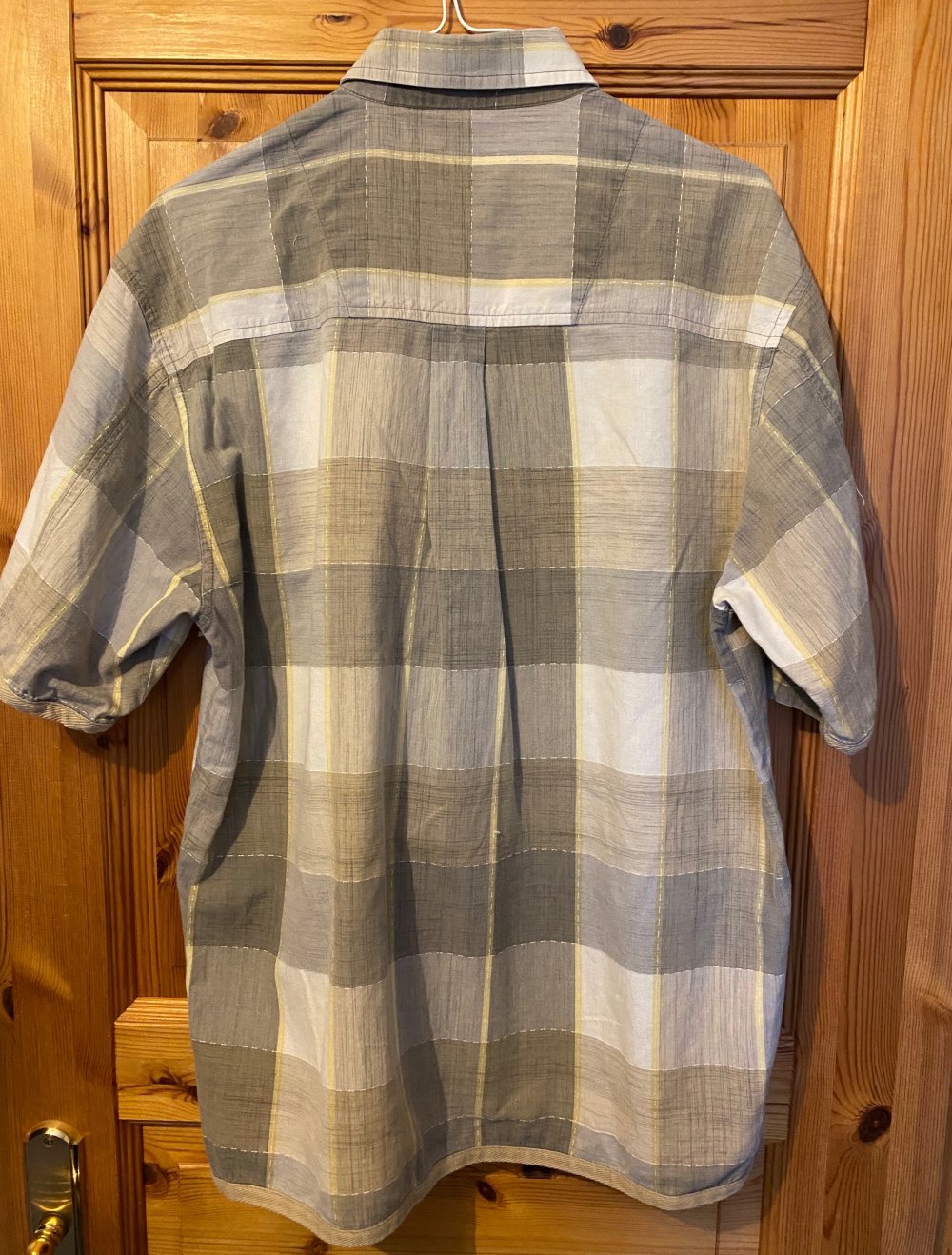 Herrenshirt kurzärmelig Größe