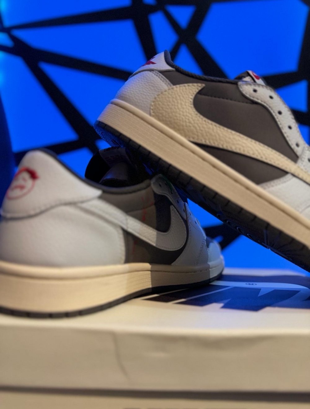 nike jordan 1 low travis scott reverse mokka
