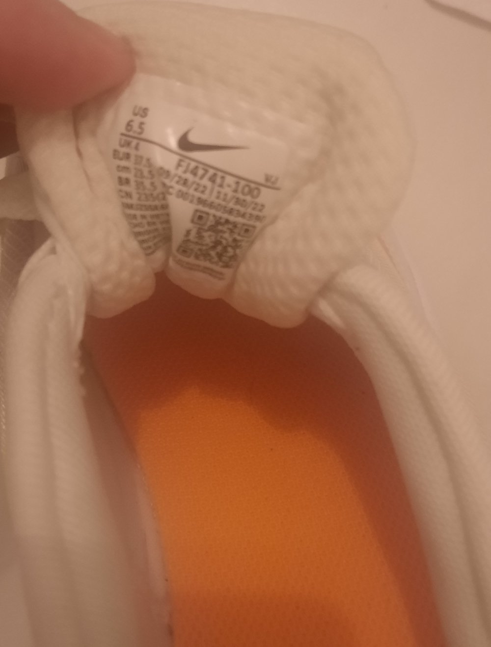 Nike Sneaker