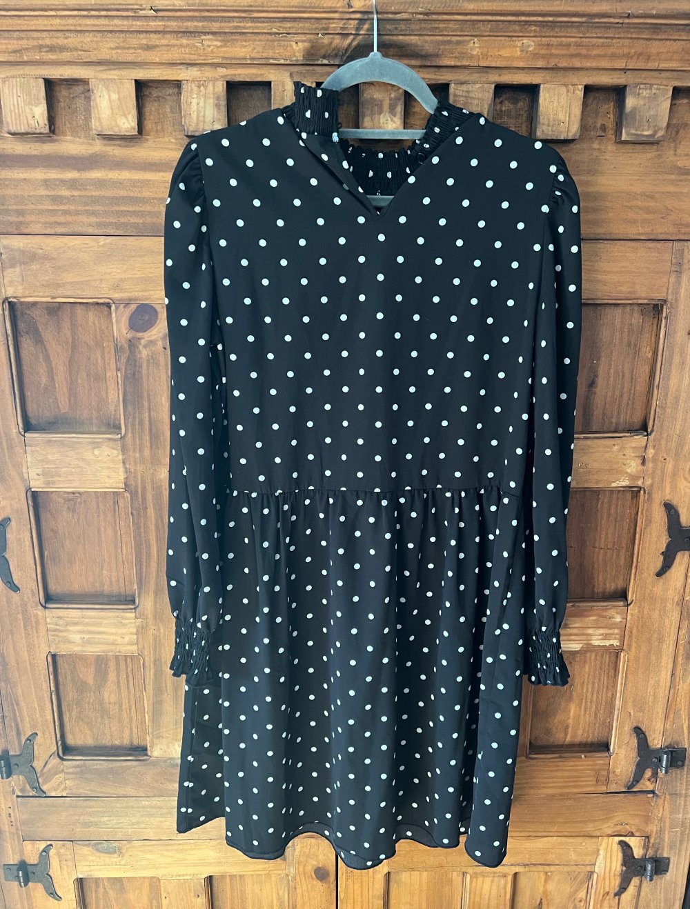 Kleid mit Punkten in Größe M/L