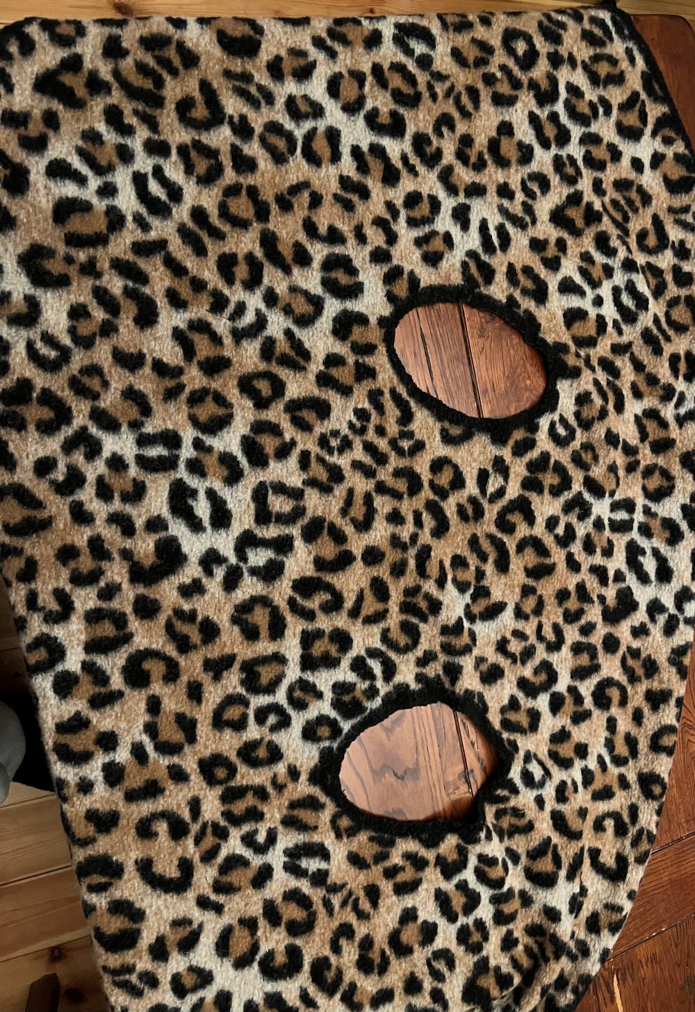 Weste im Leopardenlook