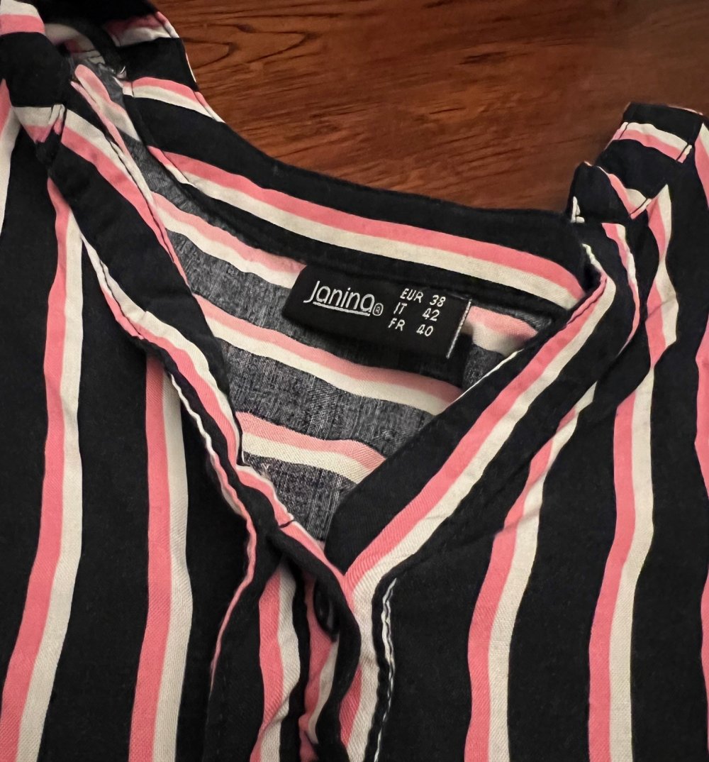 Gestreifte Bluse in schwarz, weiß & rosa