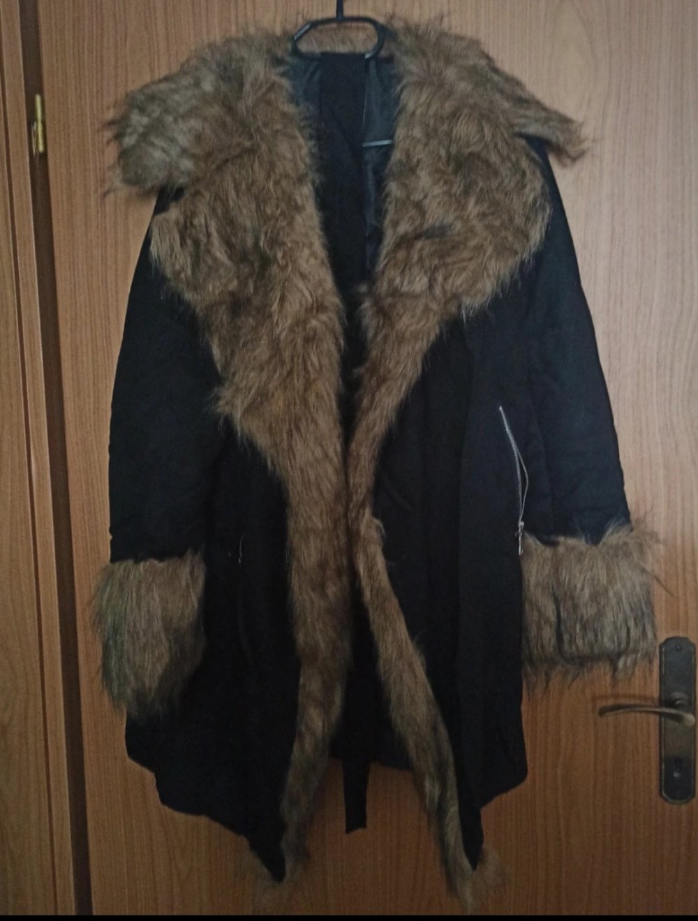 NEUE Winterjacke mit Bindegürtel ohne Knöpfe  Gr M / Versand 5€