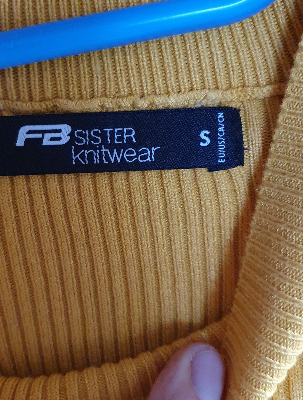 Pulli ? fb sister