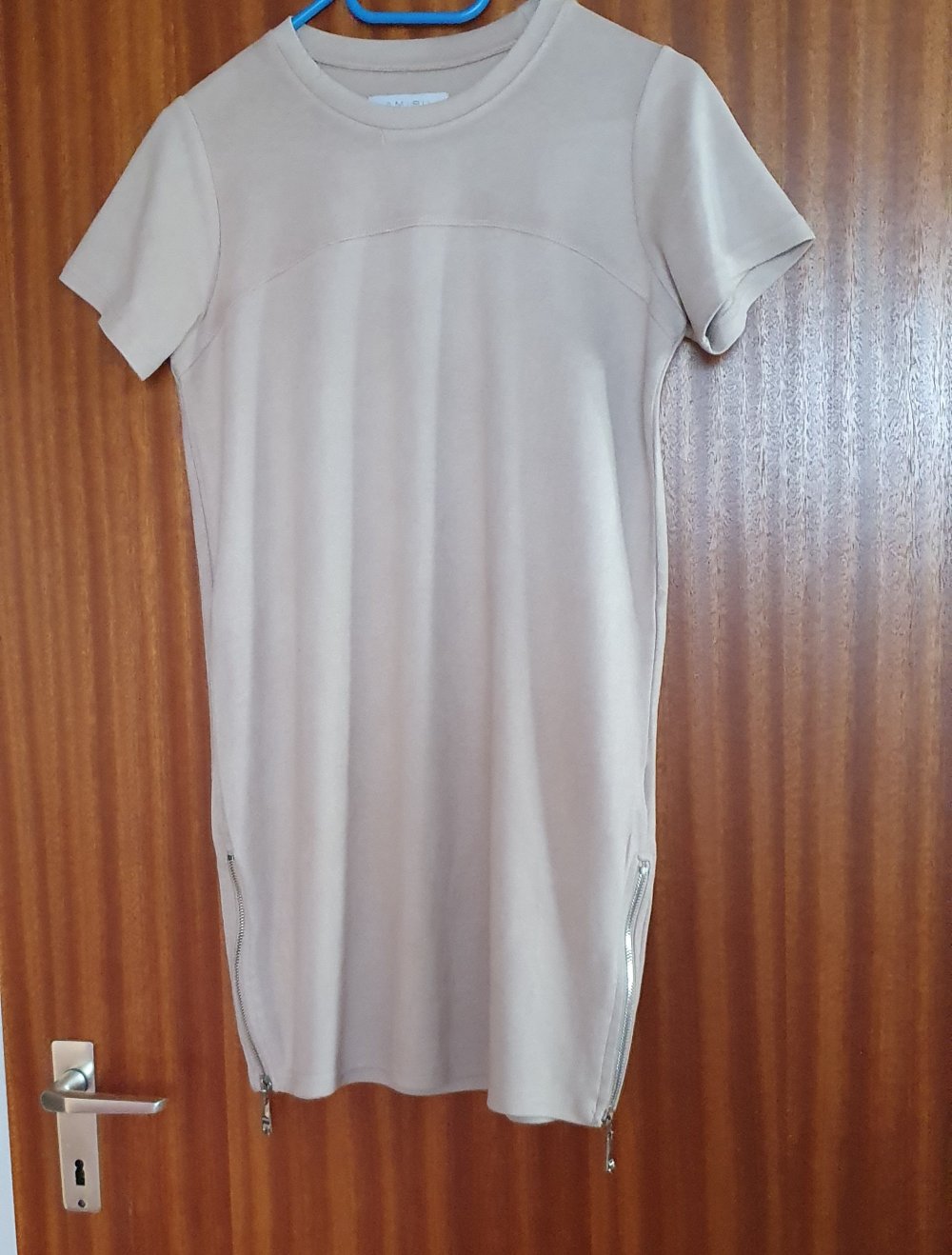 Kleid ? Amisu