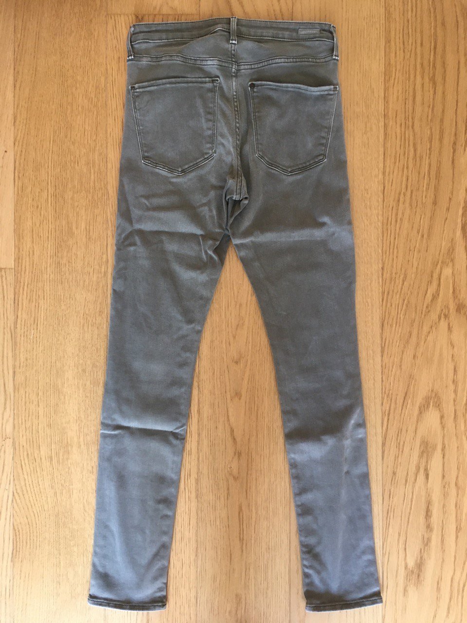 Khakifarbene Stoffhose