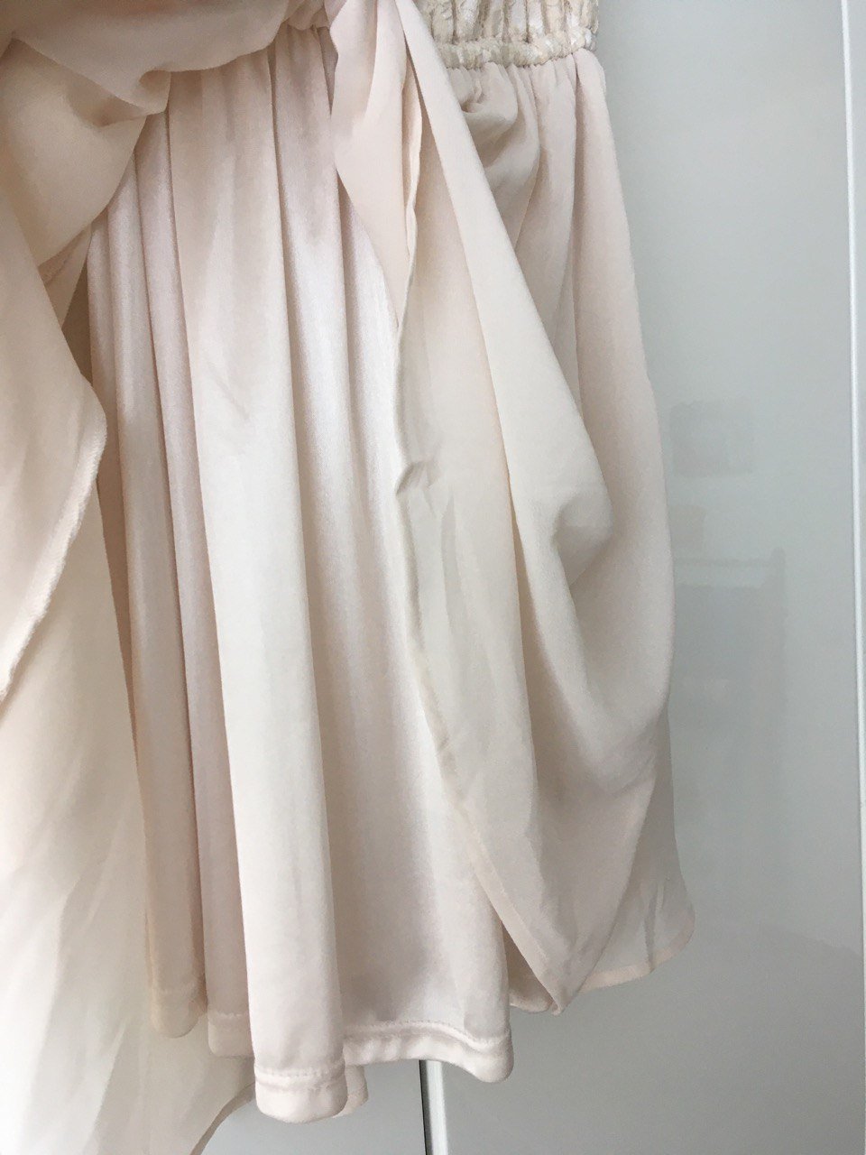 Leichtes Broderie Kleid