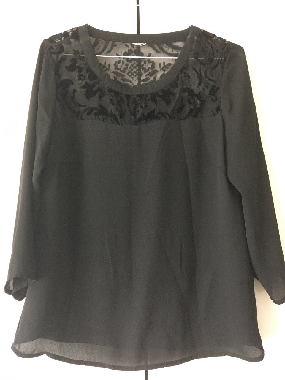 Elegante schwarze Bluse