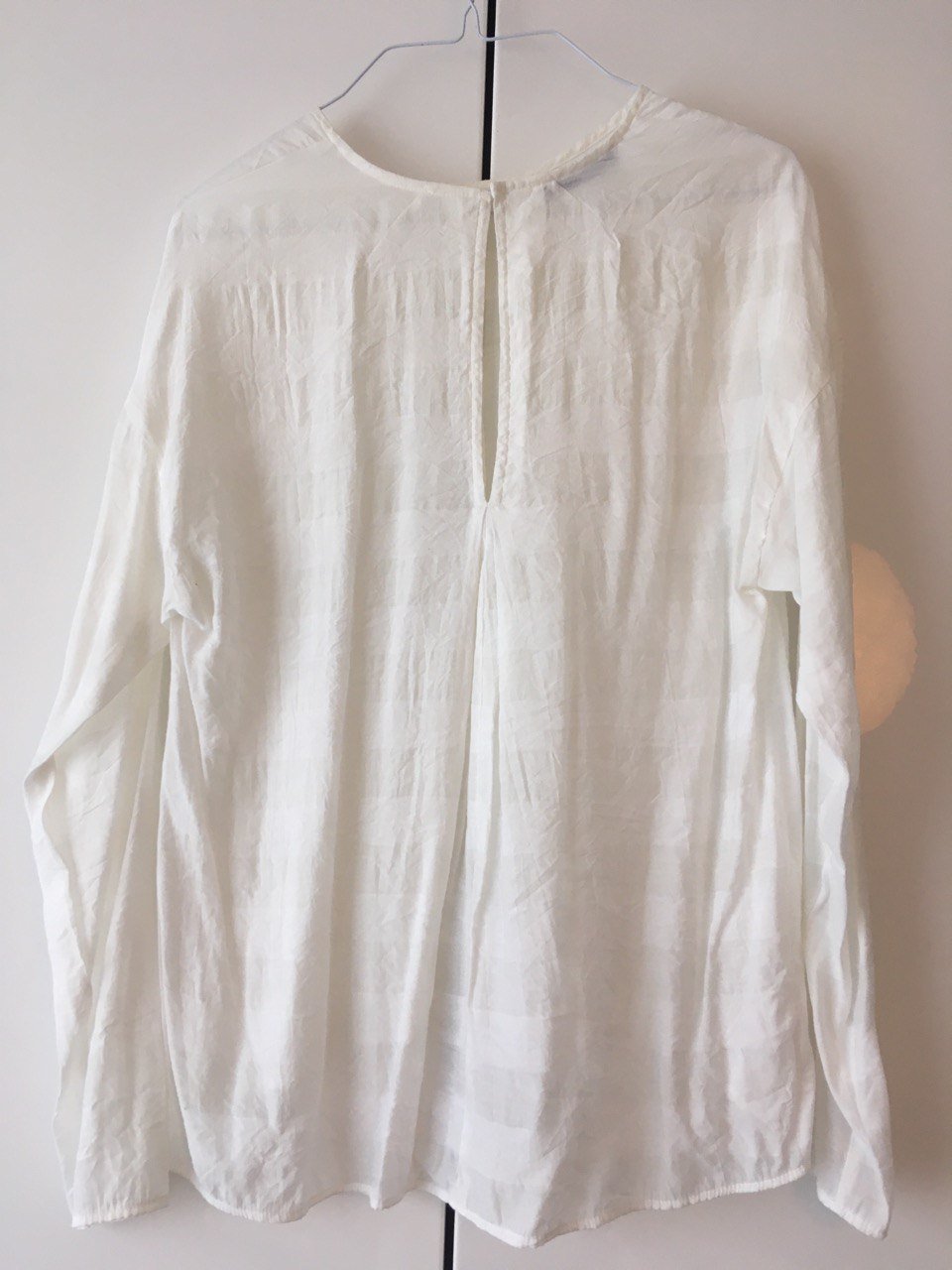 Leichte weiße Bluse