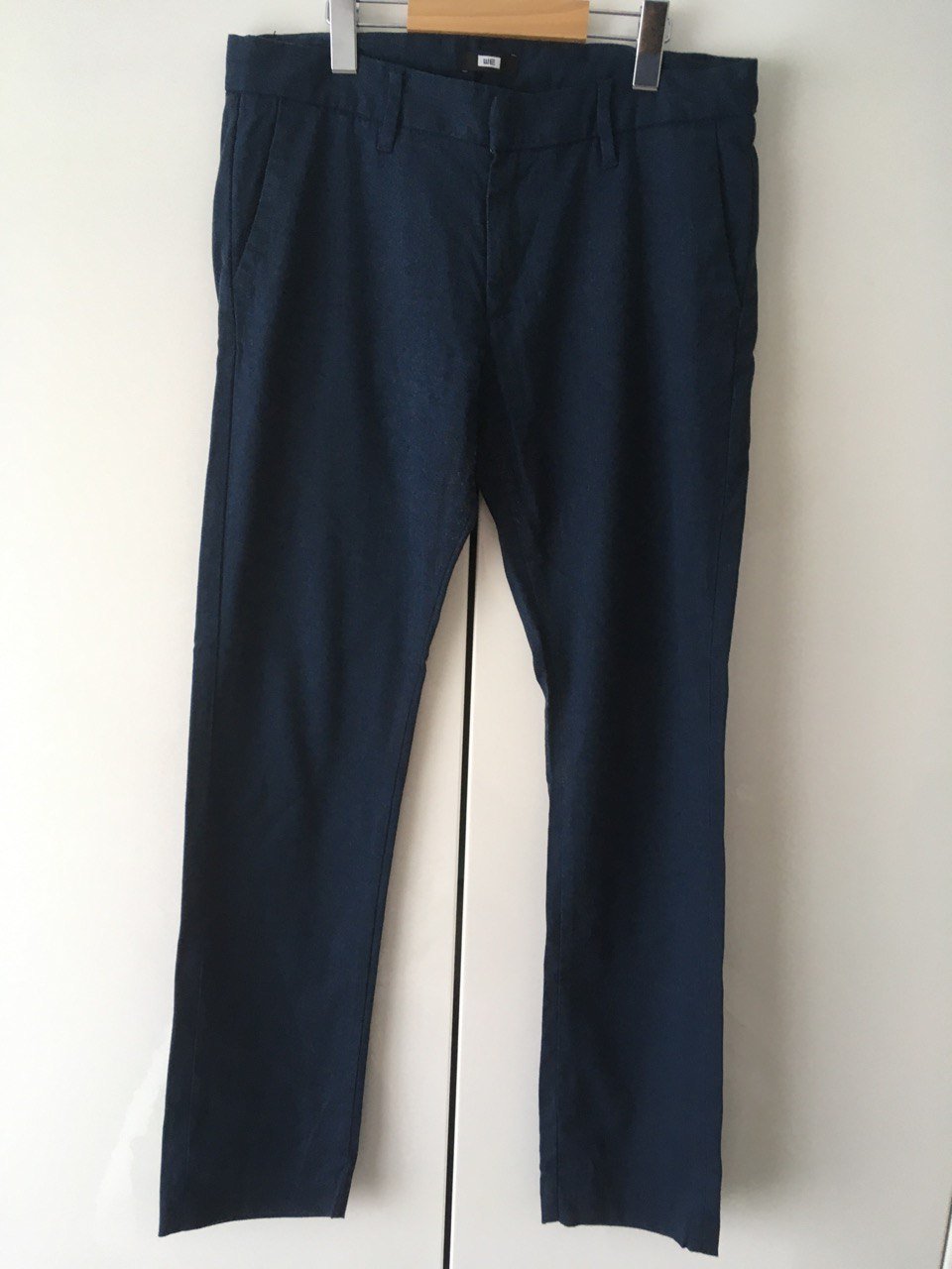 Blaue Stoffhose