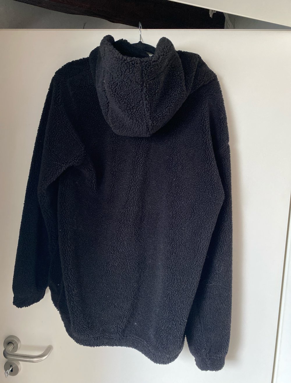 Flauschiger Kapuzenpulli