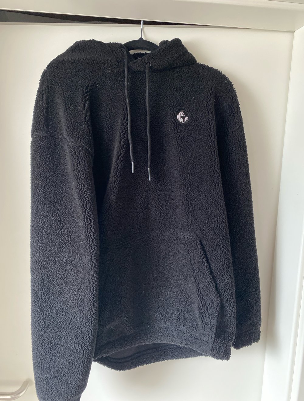 Flauschiger Kapuzenpulli