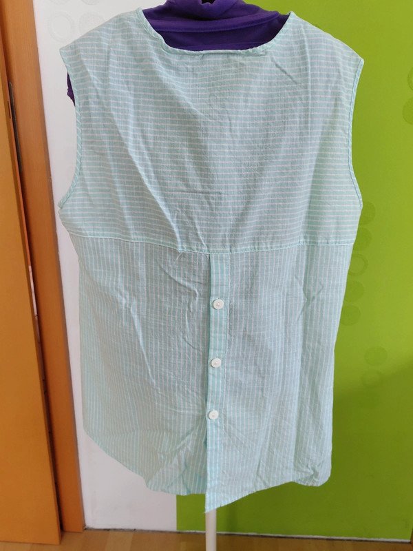 neue Bluse Gr.48