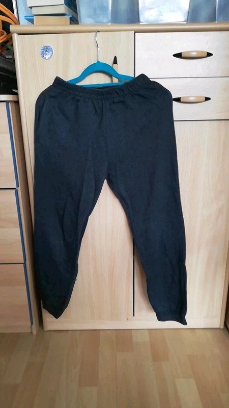 Jogginghose Gr.146/152