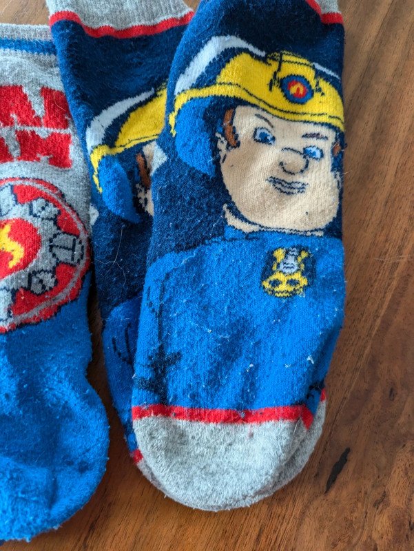 2 paar Kinderstrümpfe Gr.27-30 