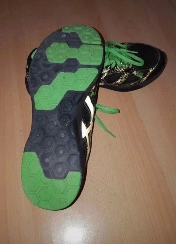 Turnschuhe Gr. 40