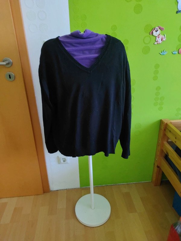 schwarzer Pullover Gr.44/46