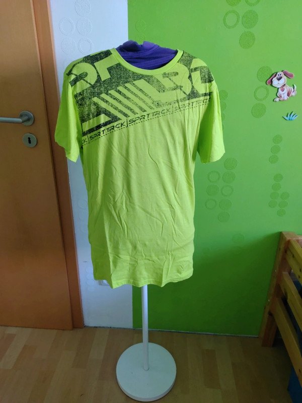 apfelgrünes T-Shirt Gr.S