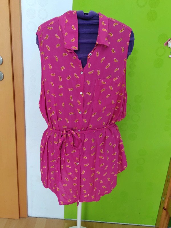 neue Bluse Gr.48