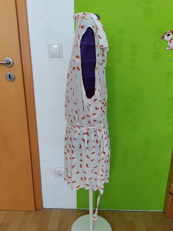 neue Bluse Gr.48