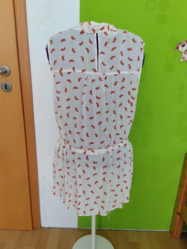 neue Bluse Gr.48