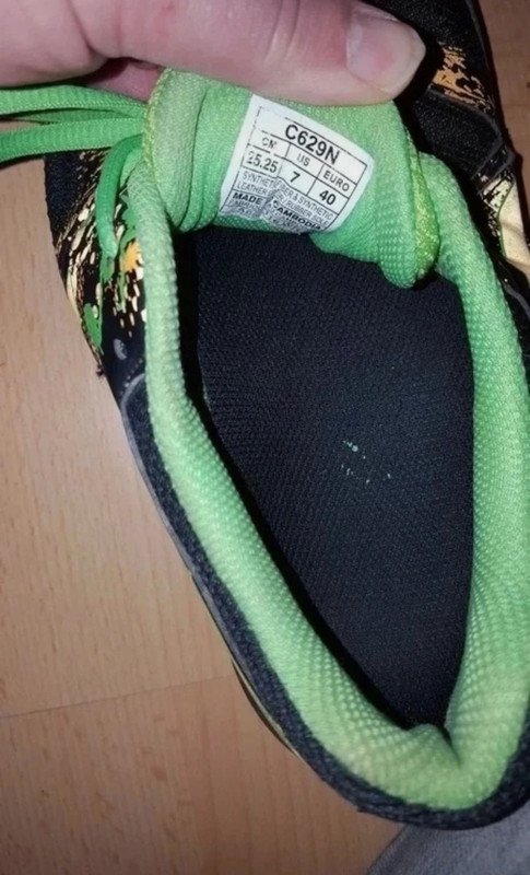 Turnschuhe Gr. 40