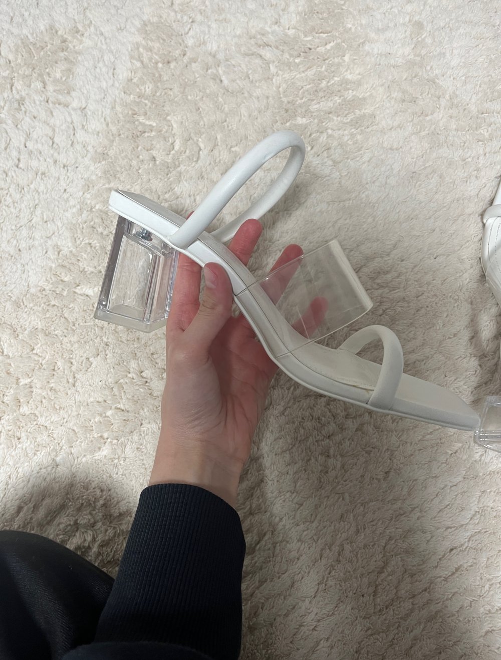 Hohe weiße Schuhe