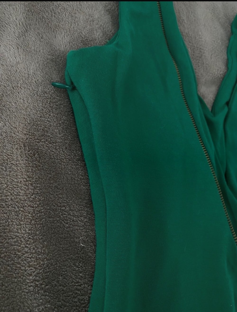 luxury Zara Kleid trend Farbe Grün elegant mini eng