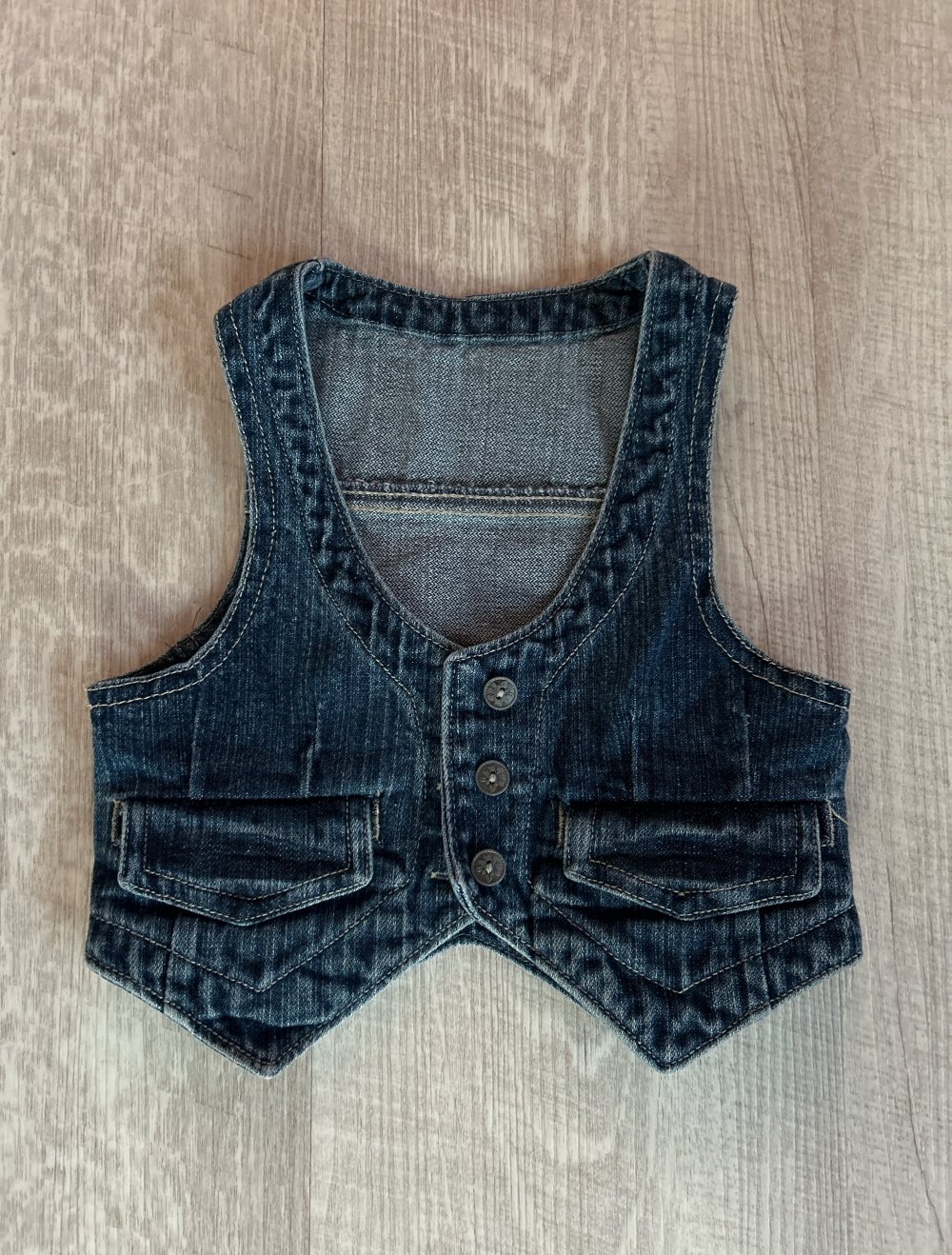 Eine schöne Jeansweste, für Mädchen