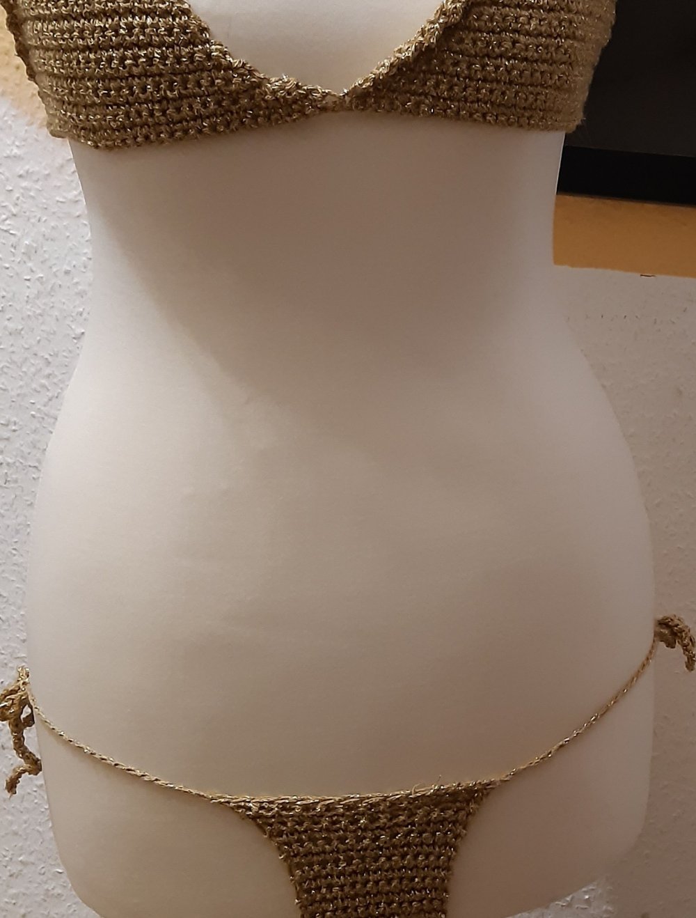bikini ? Set in Gold