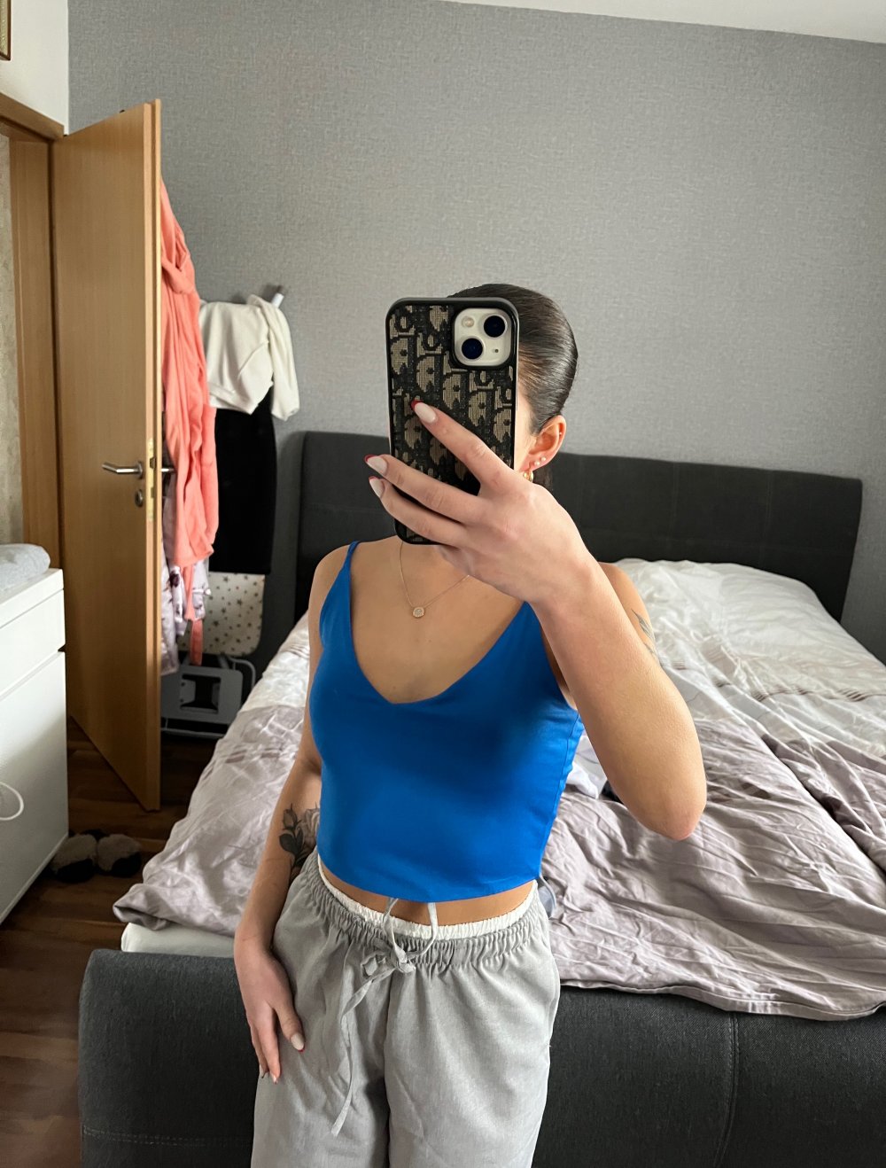 Blaues Top in S