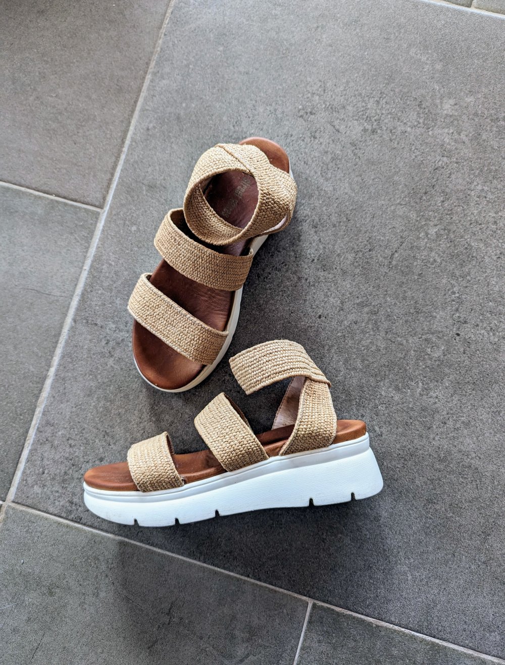 Sandalen Gr. 37