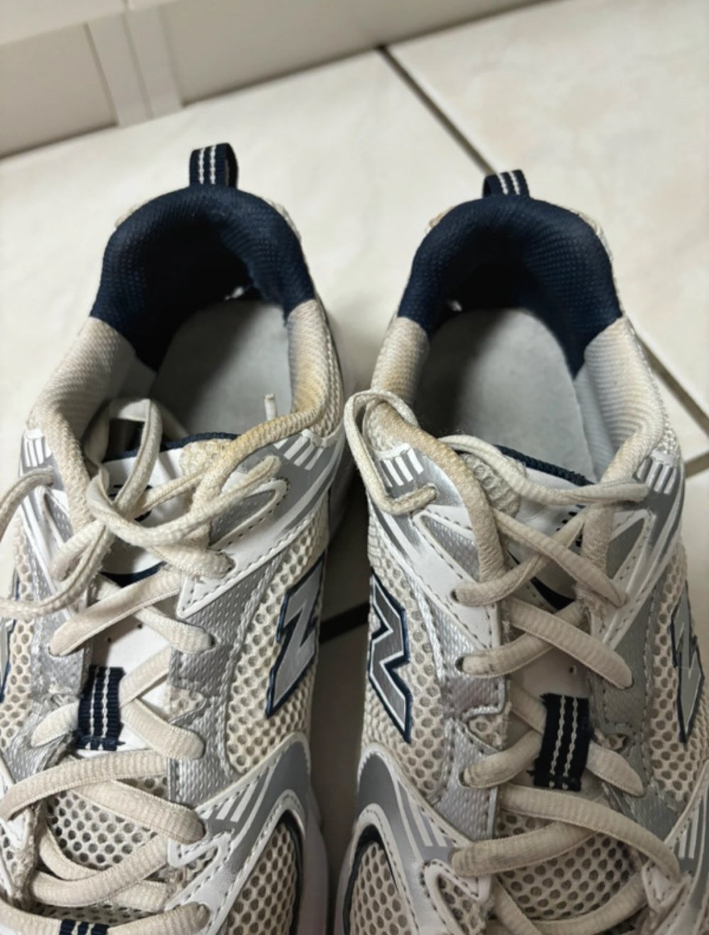 New Balance Sneaker