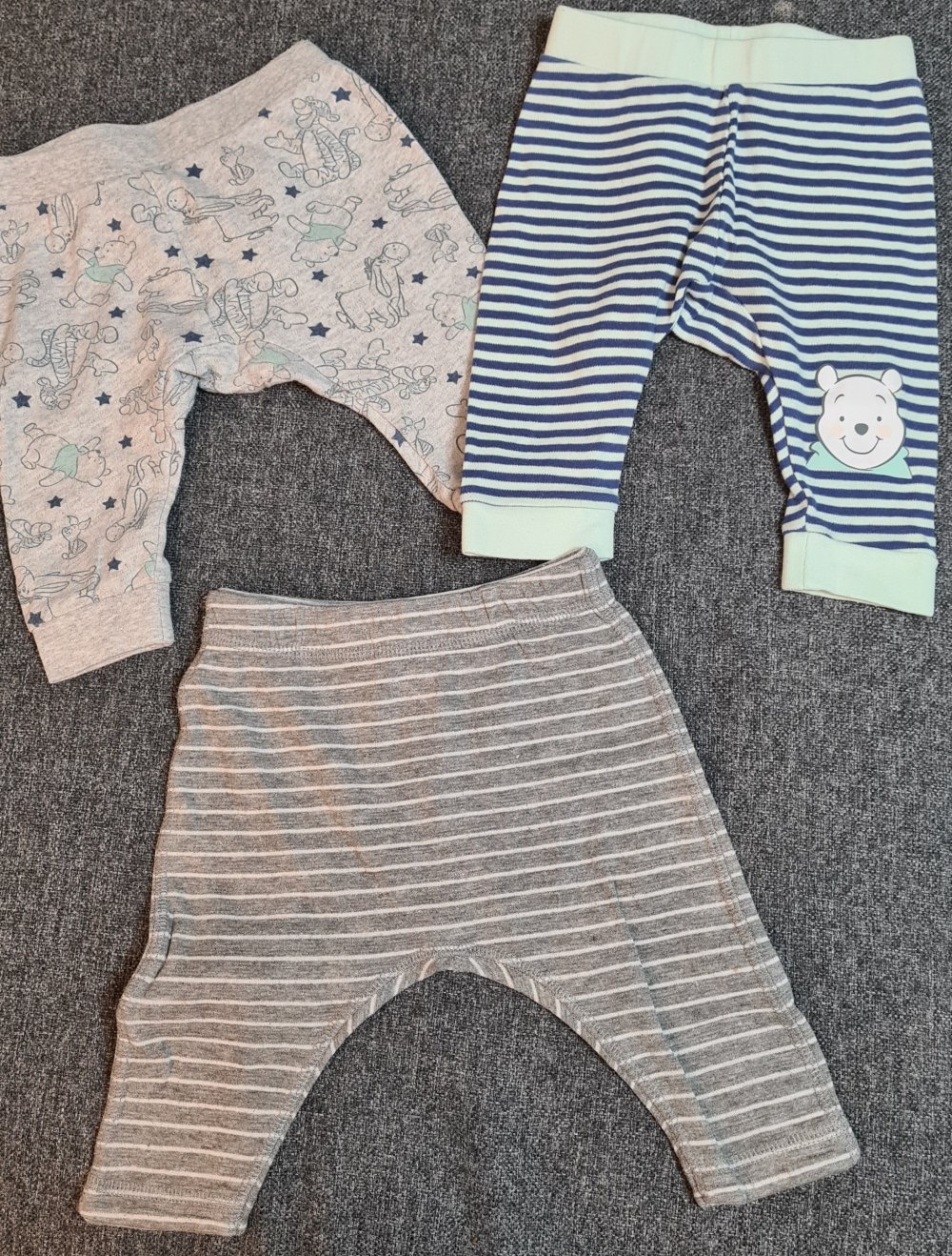 3 Hosen in Größe 62/68