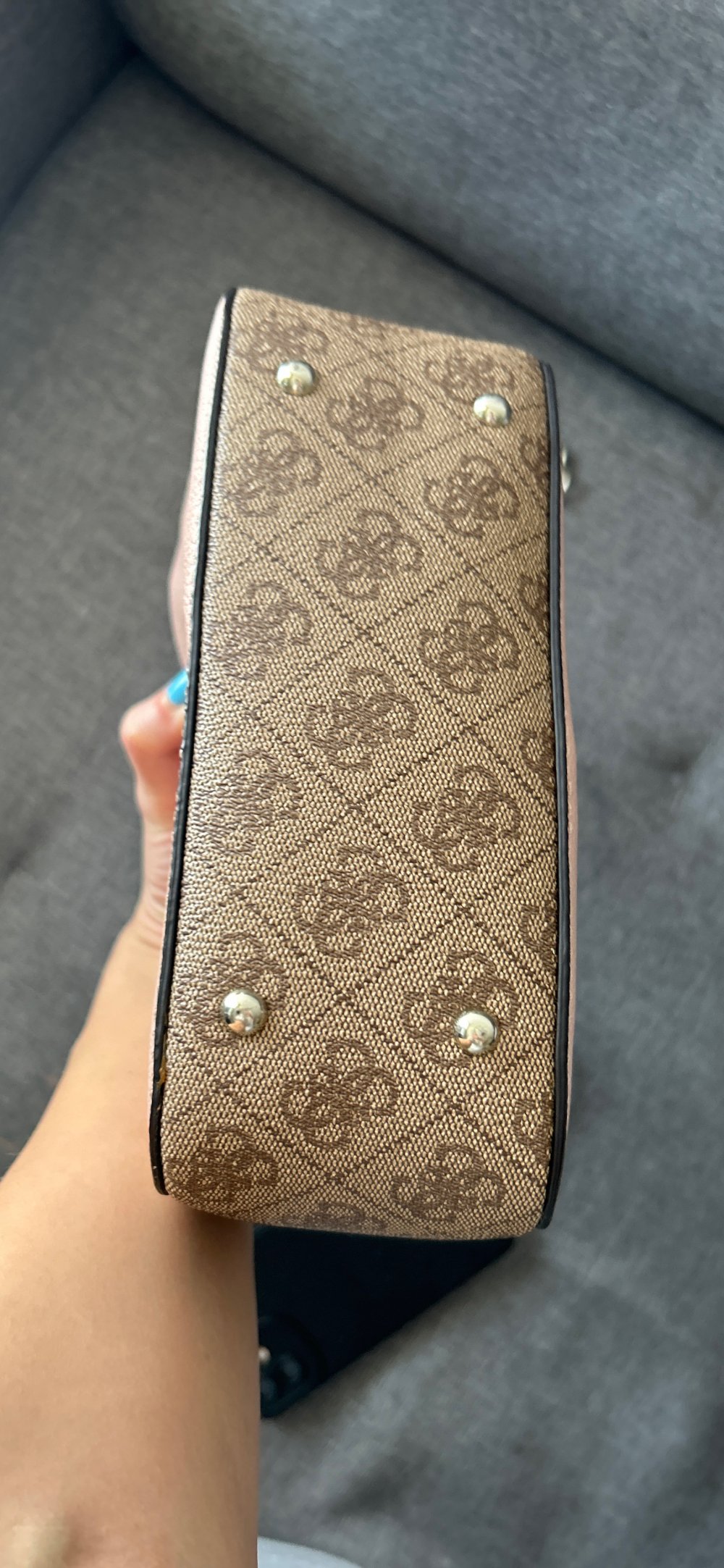 guess bag