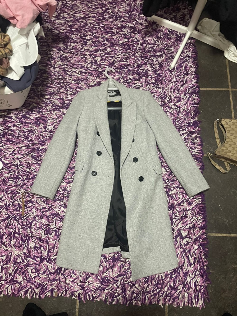 zara mantel