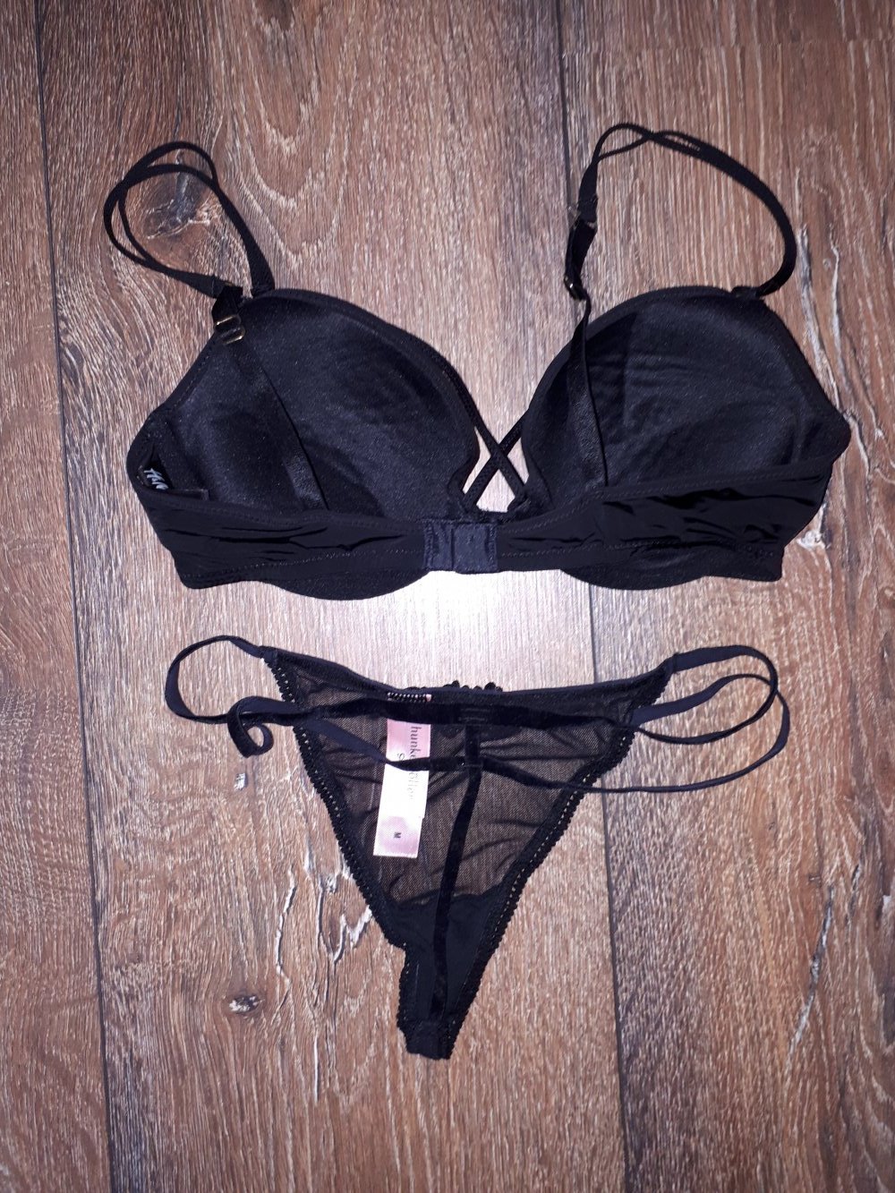  Pusch-Up BH in Größe 75B von H&M+Gratis String in Größe M von Hunkemöller!