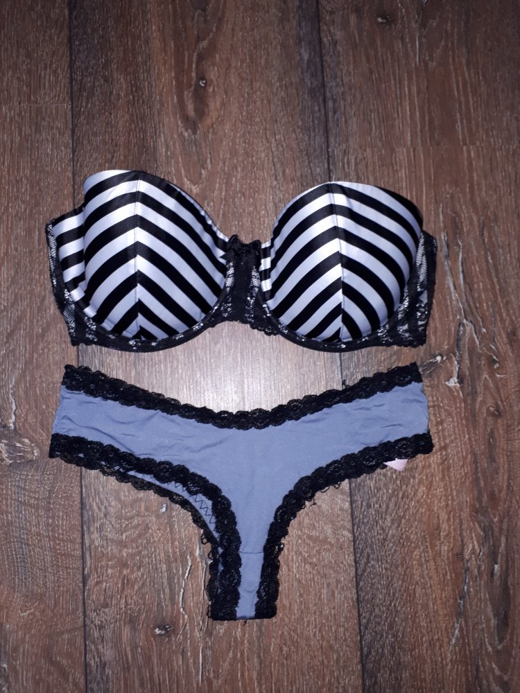  trögerlosen BH in Größe 90C+Gratis String in Größe S von Hunkemöller!