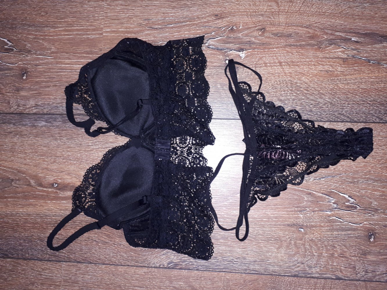 Pusch-Up BH in Größe 75B +Gratis Slip in Größe M von Hunkemöller!