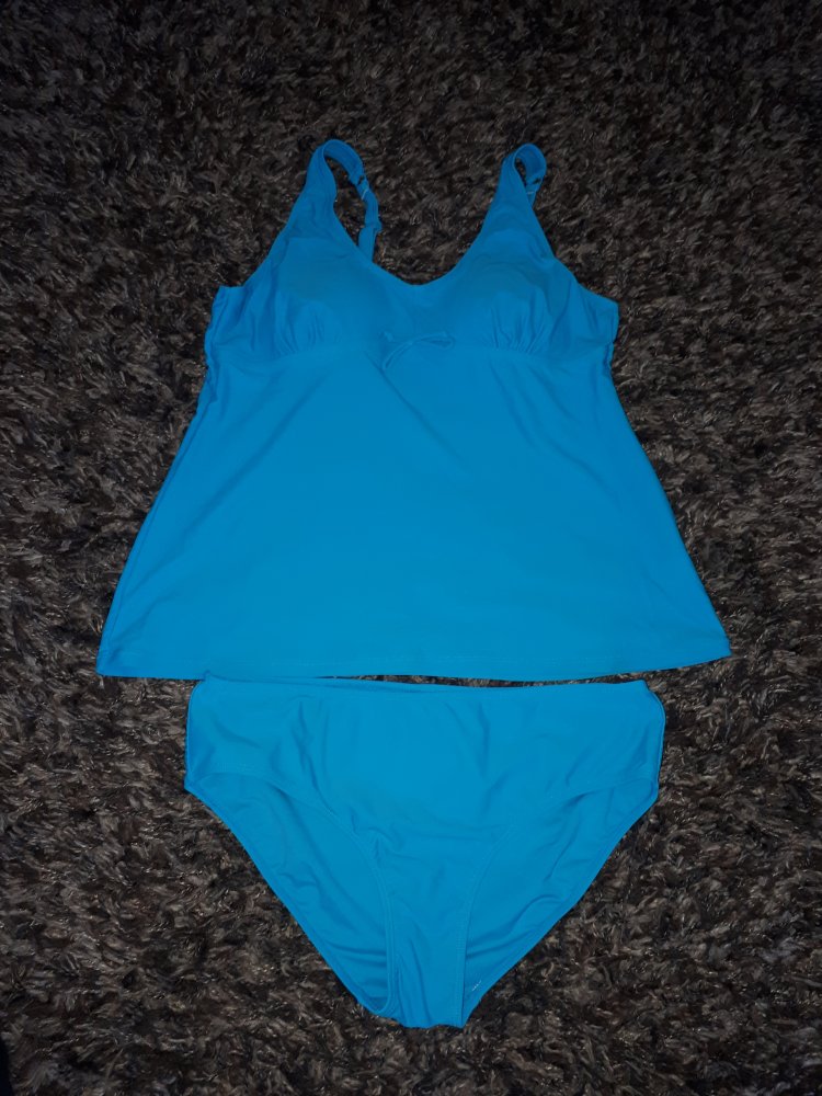 Neuen Tankini in Größe 44B von Laura Torelli!
