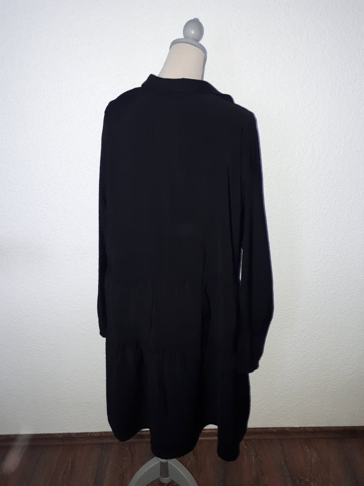 Super schönes, neues Kleid in Größe 46(XXXL) von Janina !