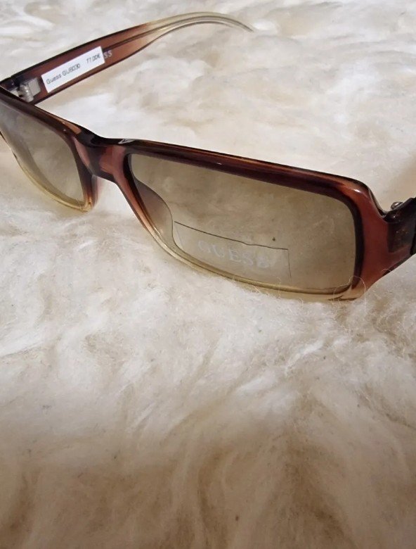 Guess Sonnenbrille