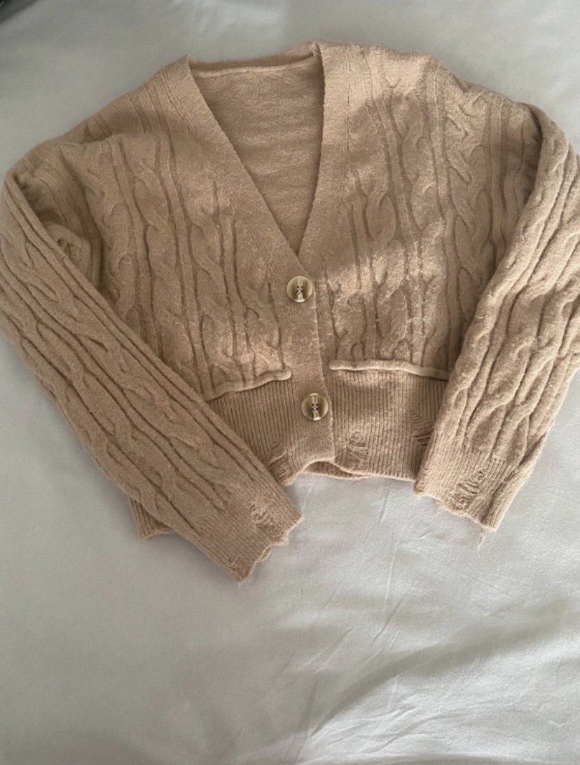 kurze Strickjacke