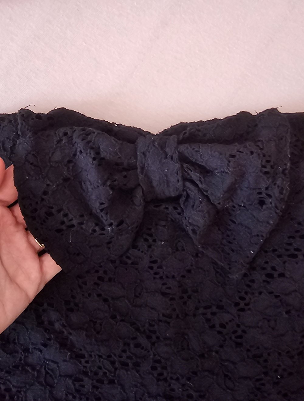 Bandshirt, mit Spitze, Schleife Detail vorne, blickdicht und rüschen Effekt unten, Größe XS