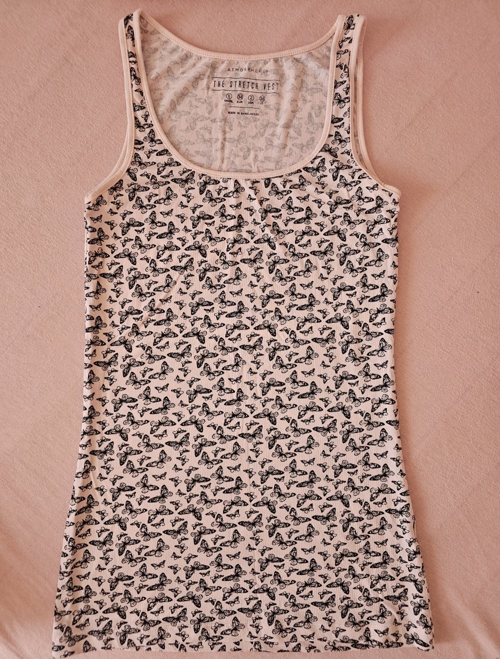 schönen und süßen Top mit Schmetterlinge Muster, Größe 34
