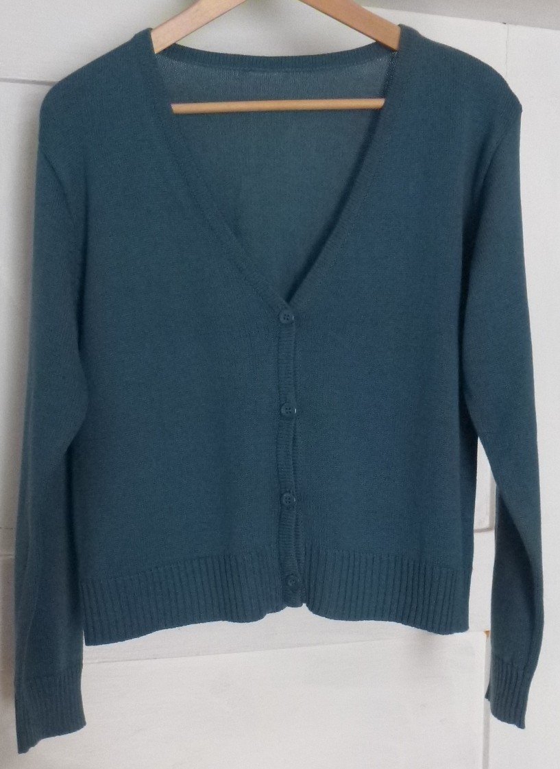  Biaggini Charles Vögele Langarm Strickjacke grün 52% Baumwolle