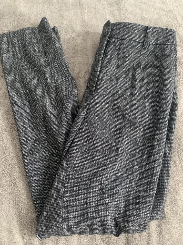 Schöne Stoffhose Mango 
