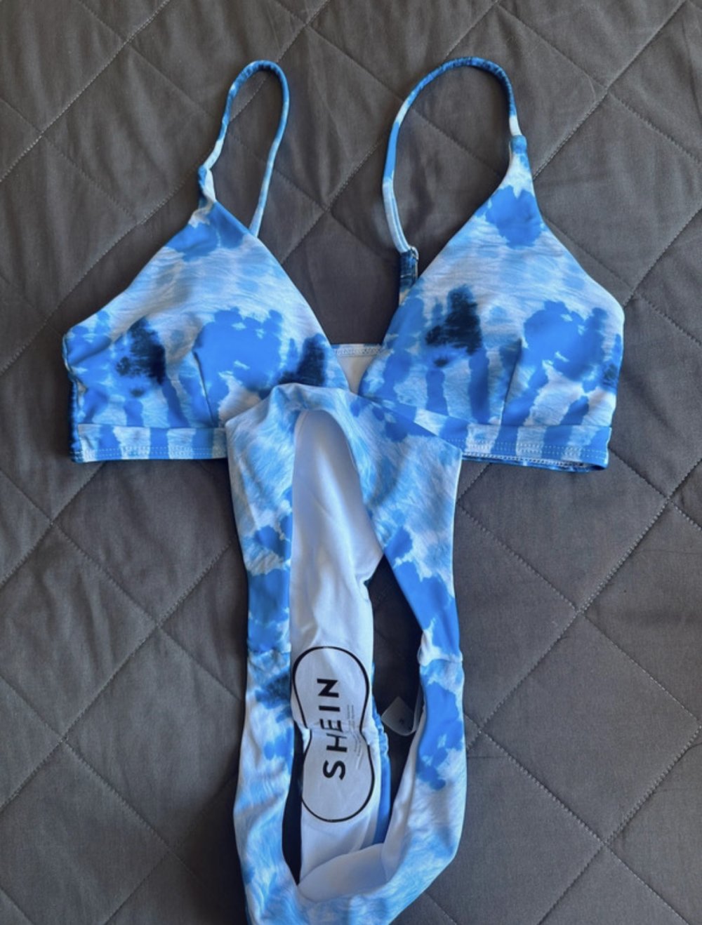 Bikini neu